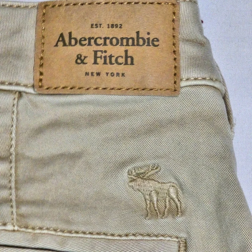 Abercrombie & Fitch Mid Rise Jegging Khaki Tan Studded Moto Pants Size 2 W26 - Picture 8 of 16
